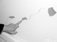 装修小知识——墙面裂缝处理方法