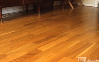 木地板局部损坏后的修复 让您家地板看起来亮丽如新