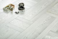 家居知识之白蜡木地板的优缺点详解