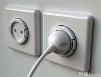 开关插座保养与更换 再也不会抹黑上厕所