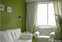 绿色墙面配什么颜色的沙发好看