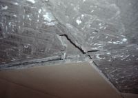 地砖空鼓怎么处理 地砖空鼓有什么影响