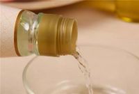 墙上的双面胶怎么去除 去除双面胶痕迹的小技巧