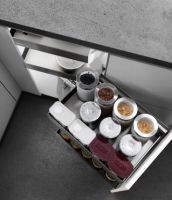 总嫌厨房空间小？悍高让你高效利用橱柜收纳打造厨房大空间