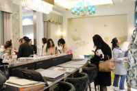 窗帘十大品牌如鱼得水经销商：用高效率+高服务跑赢市场！