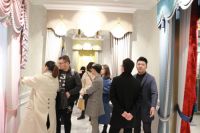 窗帘十大品牌如鱼得水经销商：用高效率+高服务跑赢市场！