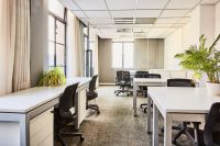 老人说电视边不能放这几样，我没听结果生意亏了几十万！