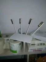 路由器上绑电池有用吗 路由器光信号闪红灯是怎么回事