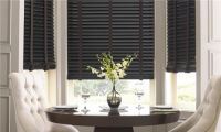 怎样让百叶窗外面看不到 百叶窗帘都有哪些种类