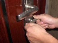 防盗门换锁芯教程 防盗门换锁要多少钱