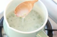 6一8个月婴儿辅食食谱 六个月宝宝不能吃哪些