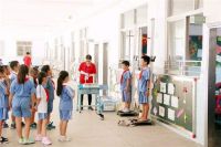 8岁女孩身高体重标准 儿童身高和体重不合格怎么办