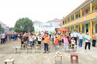 立邦「为爱上色」探访江西新危小学 墙地翻新筑就“彩色魔方”