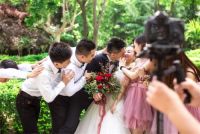 拍婚礼用什么镜头 婚礼跟拍用什么相机比较好