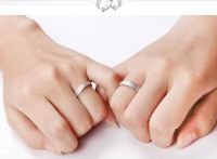 女生食指戴戒指是什么意思 女生戴戒指左右手区别是什么