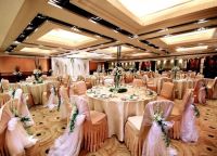 婚宴祝酒词开场白有哪些 婚礼祝酒词开场白简短语句