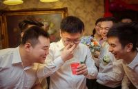 婚礼活跃的气氛的游戏有哪些 结婚拦门有趣的问题有哪些
