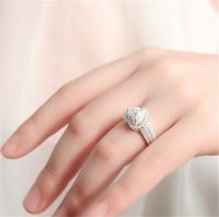 dr钻戒多大年龄可以定制 结婚钻戒款式怎么选合适