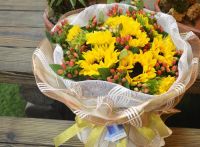 15周年结婚纪念日送什么花 15周年结婚纪念日送什么礼物