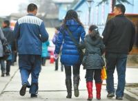 老公坐牢了怎么办离婚 老公在服刑孩子判给谁