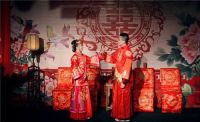 二婚婚纱穿什么颜色 婚当天穿什么衣服合适