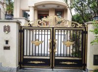 农村自建房入户门一定要在中间吗  自建房入户门多大合适