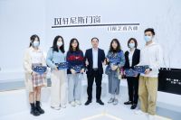 新奇有趣表演秀+天际窗想艺术创意空间，轩尼斯门窗完美谢幕广州设计周！