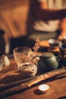德立全景门：围炉煮茶，雅室清欢，氤氲冬日家居空间“松弛感”